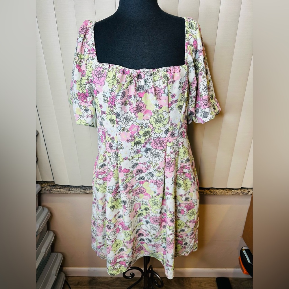 BCBGENERATION Fit & Flare Dress Womens Floral Puff Short Sleeve Sundress Size 12